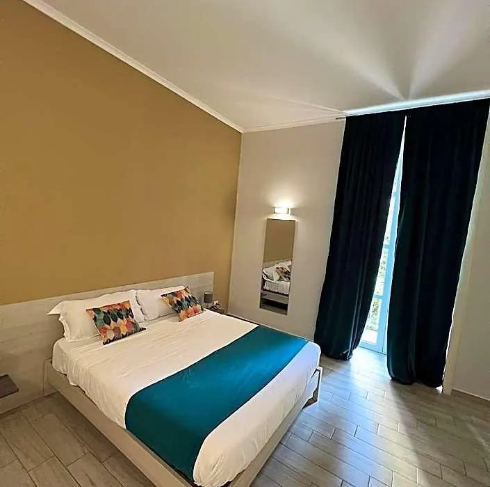 B&B One-1